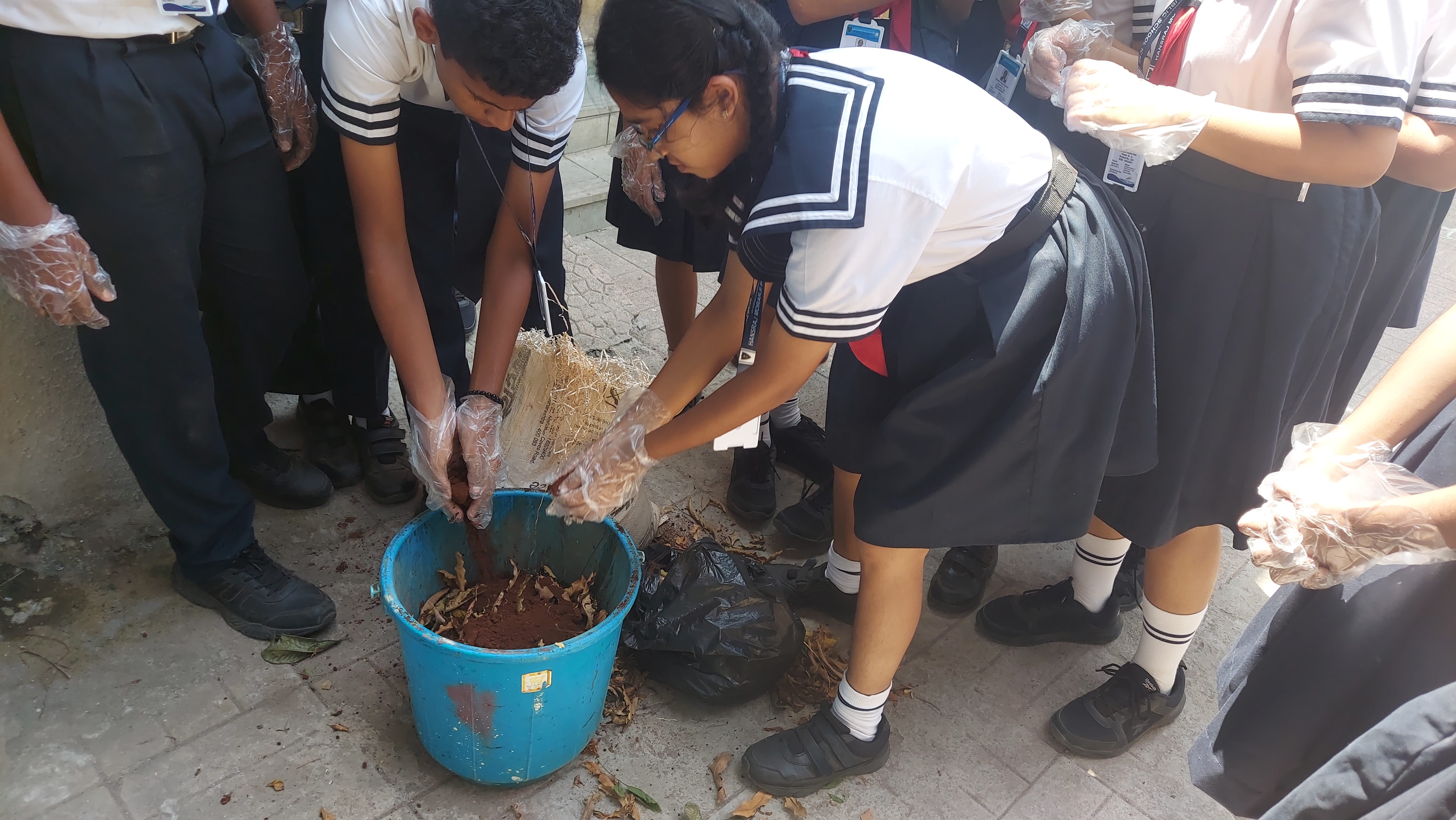 Compost-Making Activity on No Bag Day – Grade 9